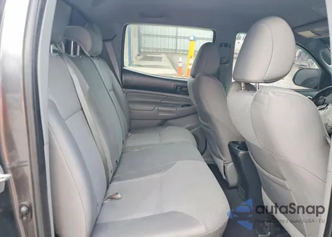 2013 Toyota Tacoma Unknown z USA, uszkodzony, nr VIN 3TMLU4EN3DM123372